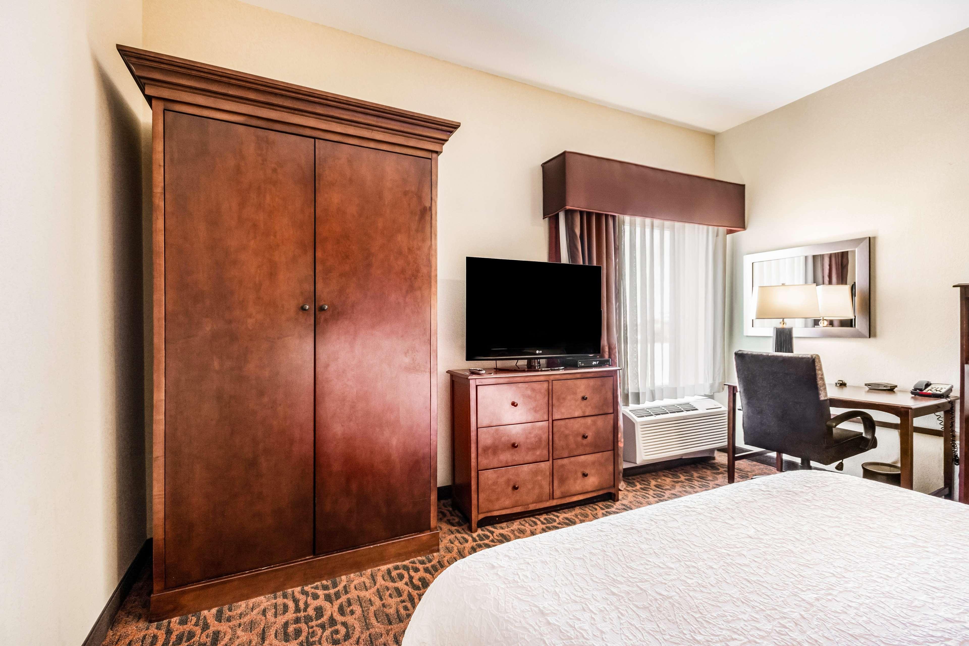 Hampton Inn Derby-Wichita Southeast Экстерьер фото