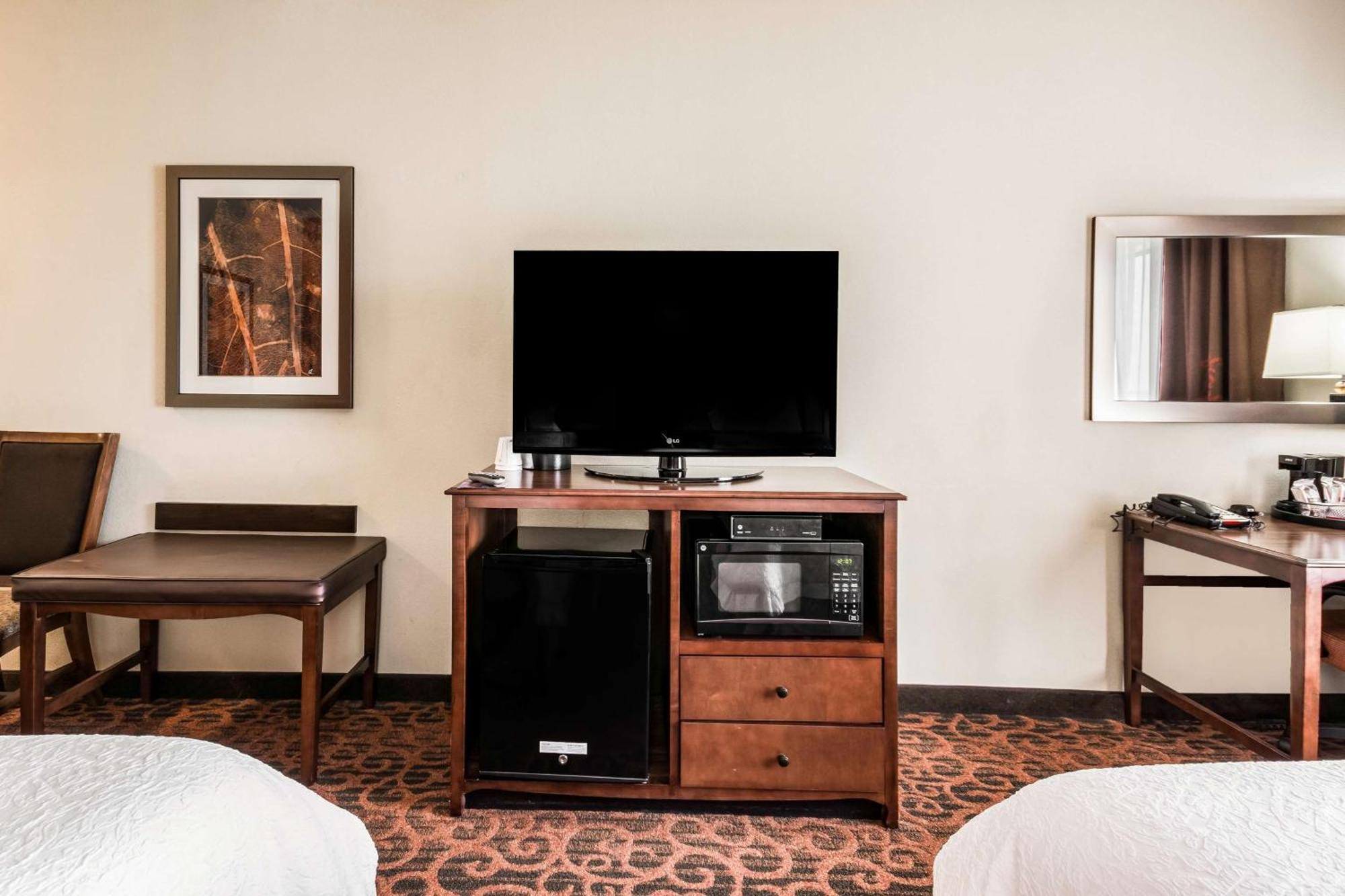 Hampton Inn Derby-Wichita Southeast Экстерьер фото