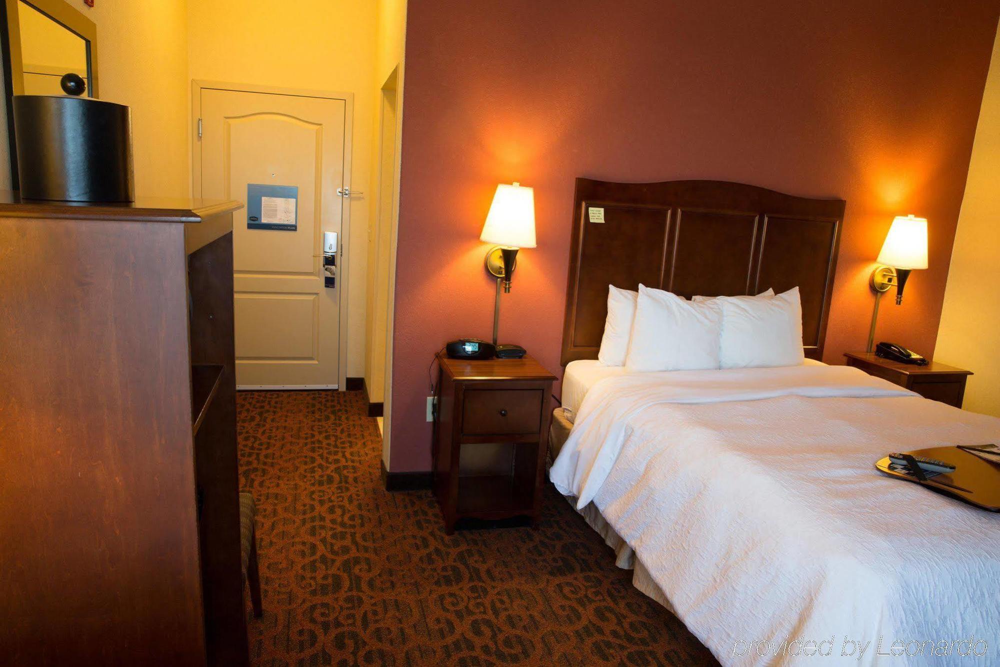 Hampton Inn Derby-Wichita Southeast Экстерьер фото