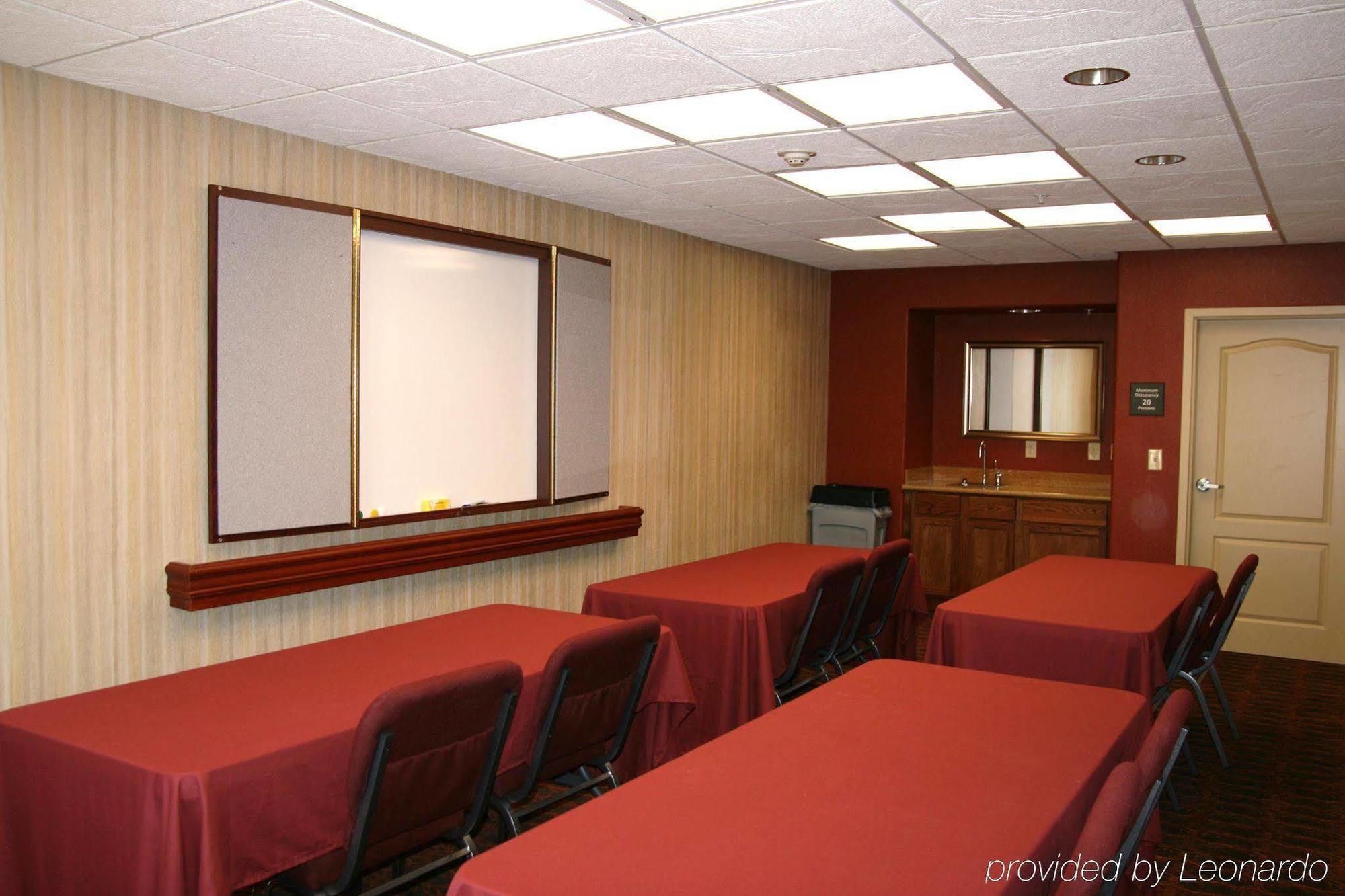 Hampton Inn Derby-Wichita Southeast Удобства фото